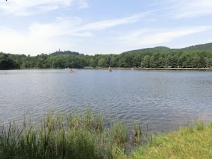 Étang de Hanau and Castles