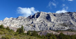Croix de Provence par les Deux Aiguilles