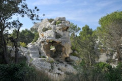 Around Beaux-de-Provence