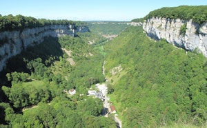 Baume-les-Messieurs