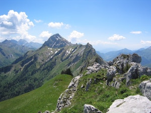 Pointe de Banc Plat and Dent des Portes