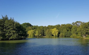 Around Lac Neyton