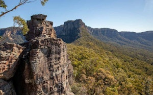 The Ruined Castle and Mount Solitary via The Golden Stairs