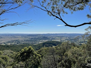 Mount Macedon Loop via Hemphill Track 