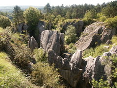 Roche aux Faucons and Fondry des Chiens