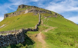 Pen-y-ghent et Hull Pot