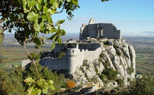 Château de Crussol and its crests