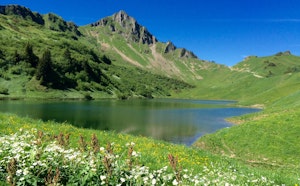 Lac de Lessy depuis le Col de Solaison