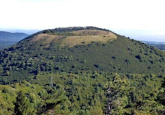 Puy des Goules and Grotte du Sarcoui