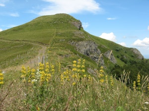 Puy Violent et rocs des Ombres
