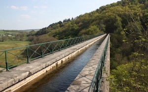 Aqueduc de Montreuillon