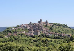 Between Saint-Père and Vézelay