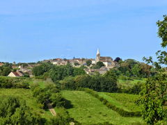 Between Saint-Mard-de-Vaux and Charrecey
