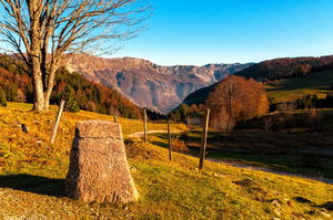 From Les Moussières to Lélex