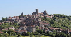 Between Pierre-Perthuis and Vézelay