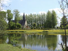Between Saint-Lucien and Hermeray