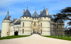 Bois de la Motte and Château de Chaumont