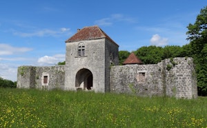 Near Château d'Arrabloy