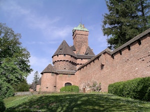 Montagne des Singes et château du Haut-Koenigsbourg