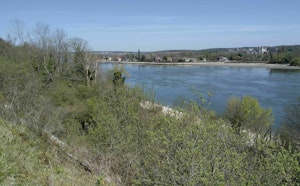 Around Hauville