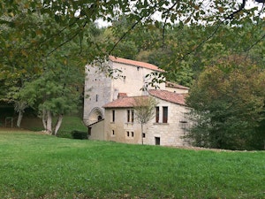 Around Prieuré de Merlande