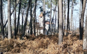 Between Saint-Justin and Douzevielle