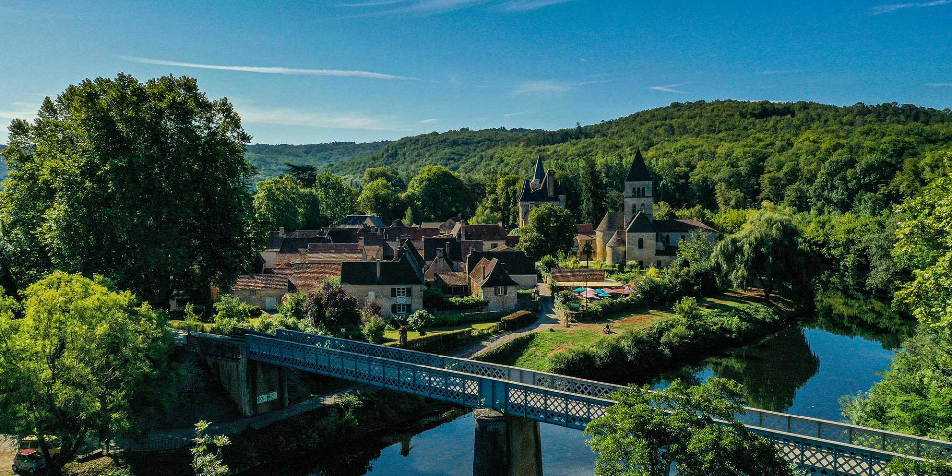La Vézère near la Roque Saint-Christophe
