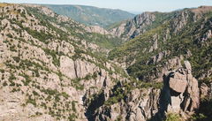 Between La Garde-Guérin and Albespeyres