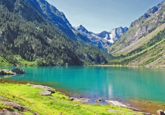 Refuge des Oulettes by Lac de Gaube