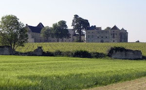 Around Grézillé