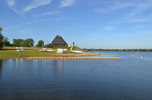 Parc Balzac and Lac de Maine