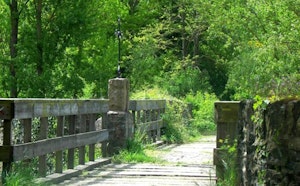Around Saint-Lambert-du-Lattay