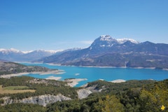 Berges du lac de Serre-Ponçon