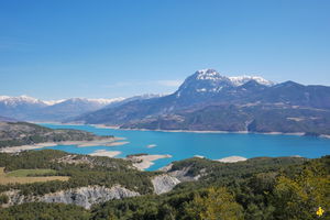 Berges du lac de Serre-Ponçon