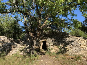 Sentier de la pierre sèche