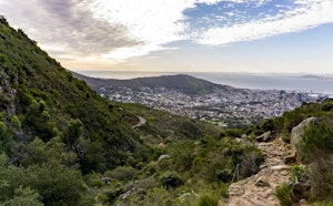 Devil's Peak via Saddle Rock