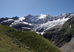 From Pfingstegg to the Bäregg hut