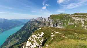 Chäserrugg panoramic trail