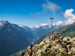 Sunniggratli and its lakes