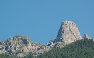 Around Pierre Avoi