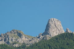 Autour de la Pierre Avoi