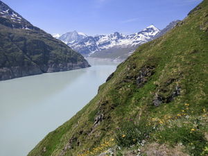 From Grande Dixence to Arolla