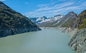 Lac des Dix and Prafleuri Hut