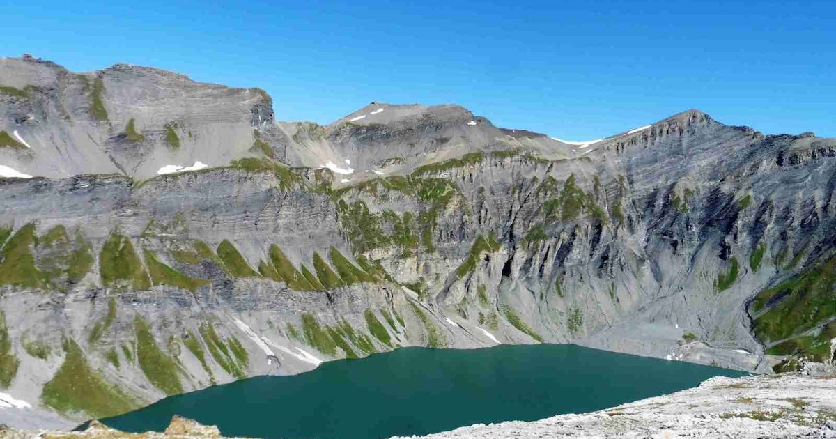 Mont Gelé and Lac du Vieux Emosson Loop