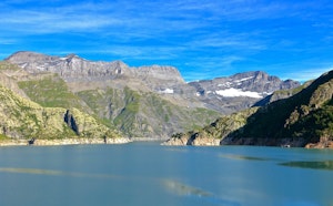Lacs d'Emosson et traces de dinosaures